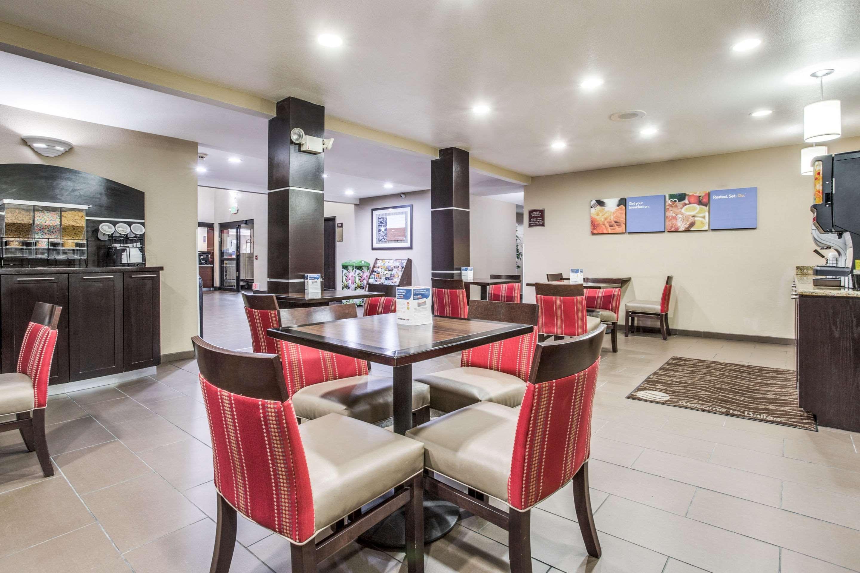 Comfort Inn&Suites Love Field – Dallas Market Center Buitenkant foto